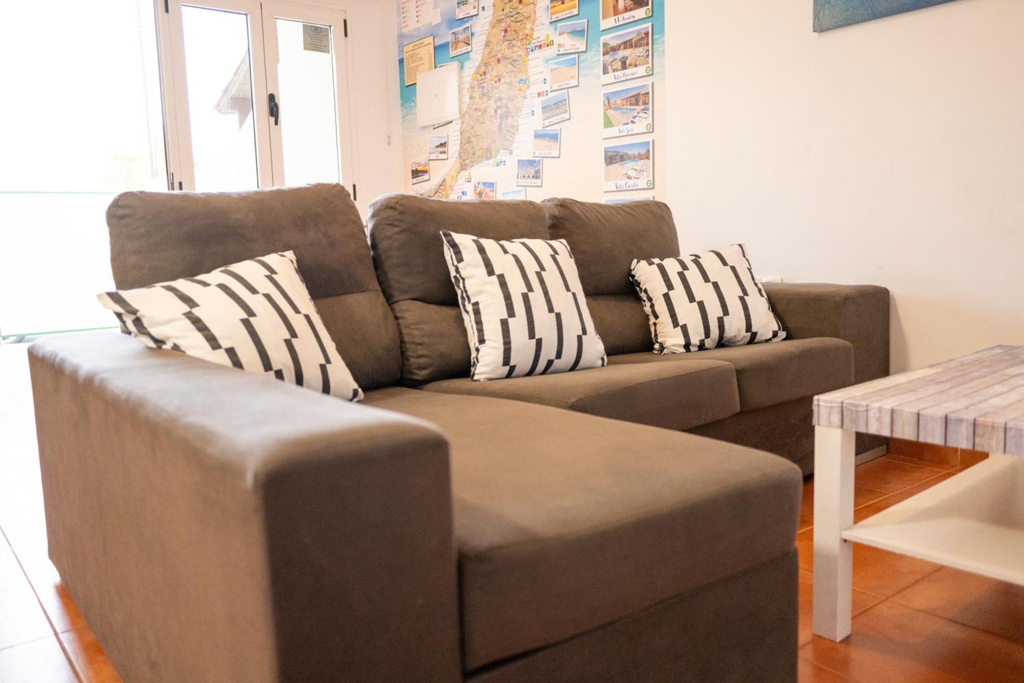 Amolan Vv Airport Apartment El Matorral ภายนอก รูปภาพ